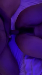 妹子被操到痉挛，喊baba操死我吧，快点操