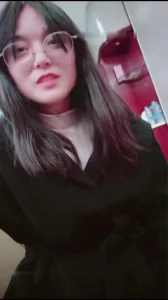 眼镜艺术院校文艺范气质美女 和男友开房没满足男友吃鸡巴要求被扒光衣服